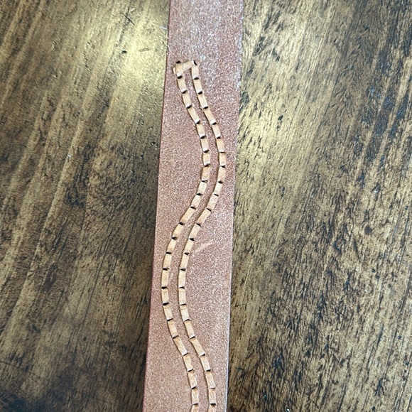 Tooled & Woven Genuine Leather Western Belt, Size 42, Made in Mexico - Picture 7 of 10